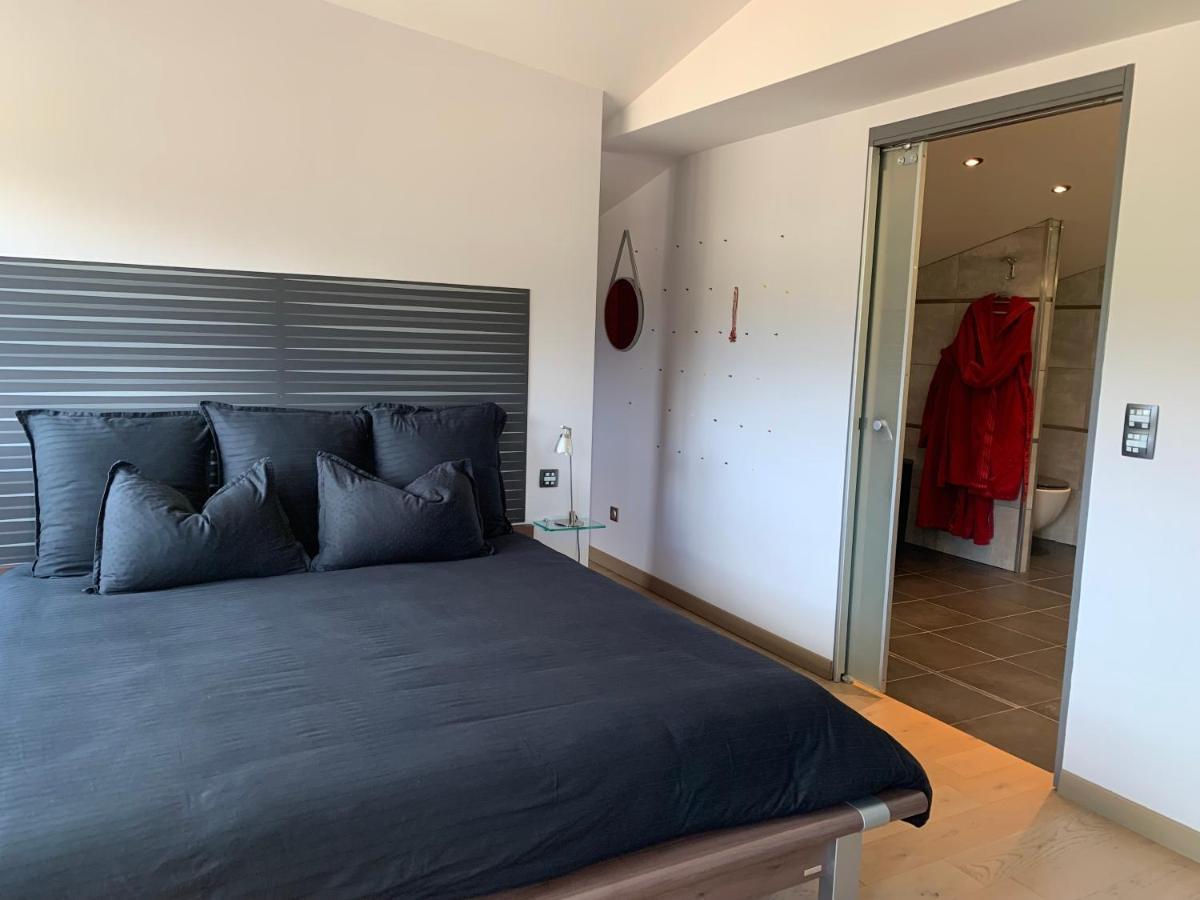 Bed and Breakfast Domaine De La Rue De La Tour Valsonne Экстерьер фото